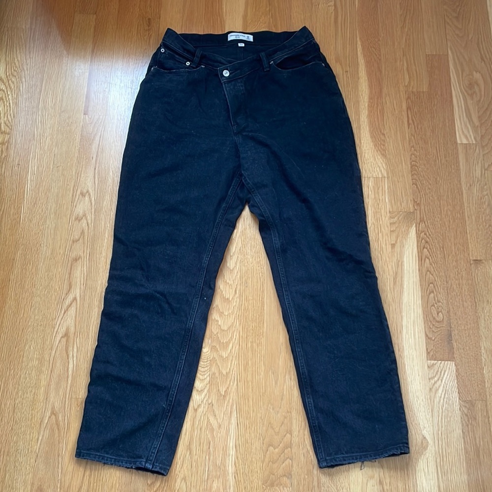 Abercrombie Curve Love High Rise Crossover Dad Jeans